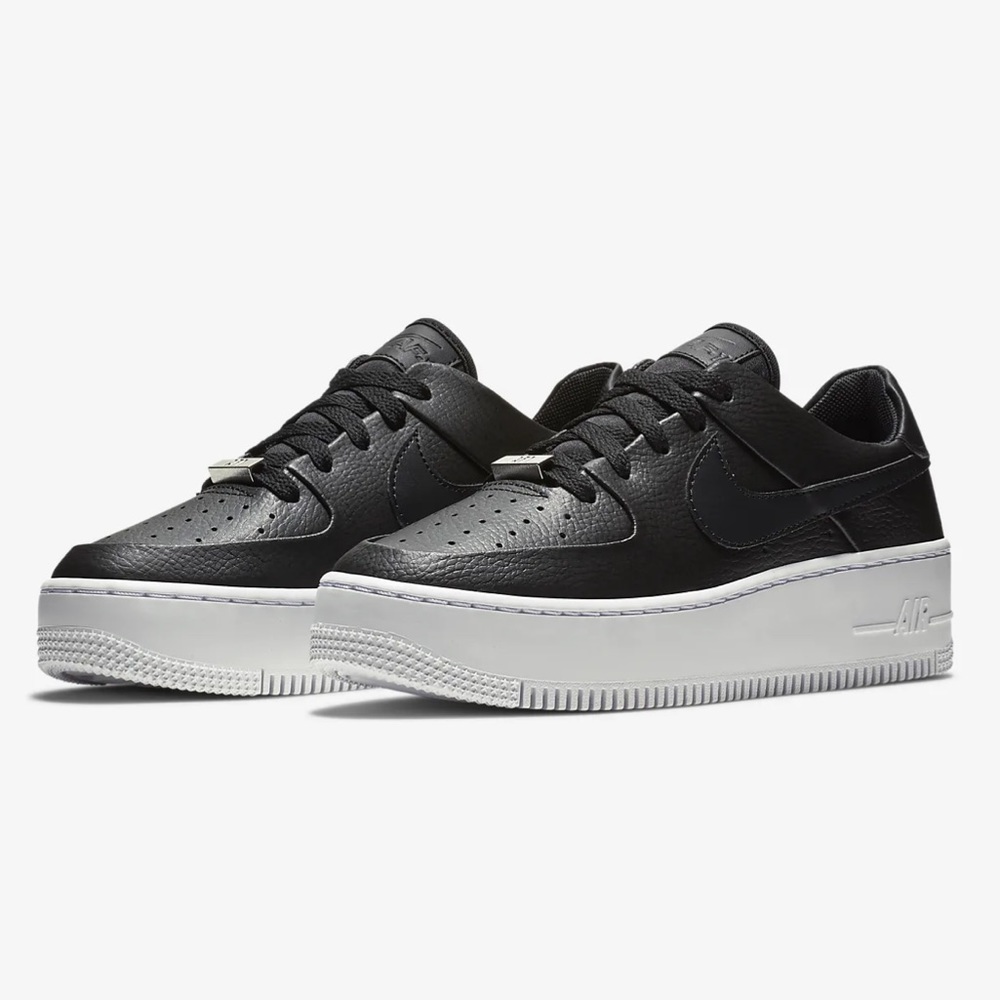 Nike Air Force 1 Sage Low